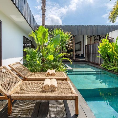Villa Yogi Surf 3 Canggu Eksteriør billede